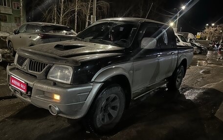 Mitsubishi L200 III рестайлинг, 2004 год, 630 000 рублей, 1 фотография