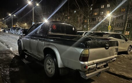 Mitsubishi L200 III рестайлинг, 2004 год, 630 000 рублей, 6 фотография