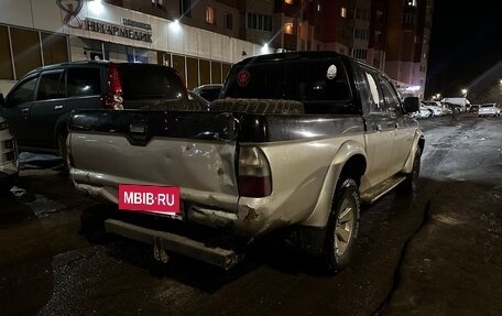 Mitsubishi L200 III рестайлинг, 2004 год, 630 000 рублей, 5 фотография