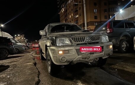 Mitsubishi L200 III рестайлинг, 2004 год, 630 000 рублей, 8 фотография