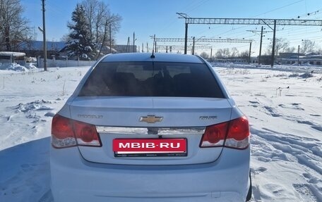 Chevrolet Cruze II, 2014 год, 689 000 рублей, 2 фотография