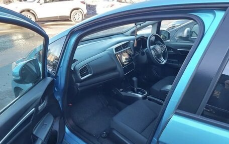 Honda Fit III, 2018 год, 1 300 000 рублей, 5 фотография