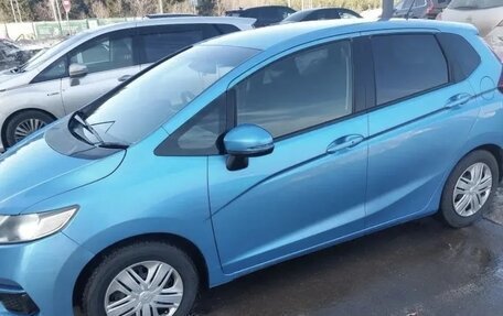 Honda Fit III, 2018 год, 1 300 000 рублей, 2 фотография