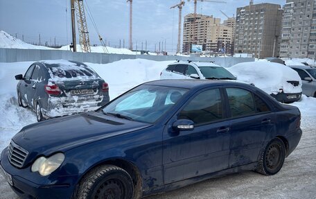 Mercedes-Benz C-Класс, 2002 год, 230 000 рублей, 2 фотография