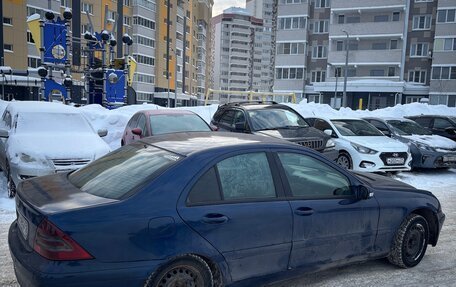 Mercedes-Benz C-Класс, 2002 год, 230 000 рублей, 4 фотография