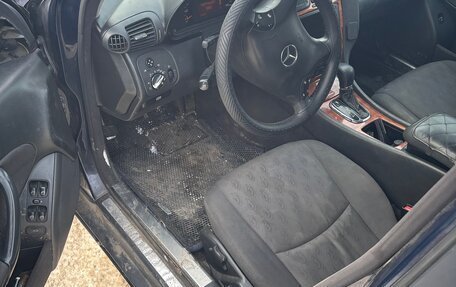 Mercedes-Benz C-Класс, 2002 год, 230 000 рублей, 6 фотография