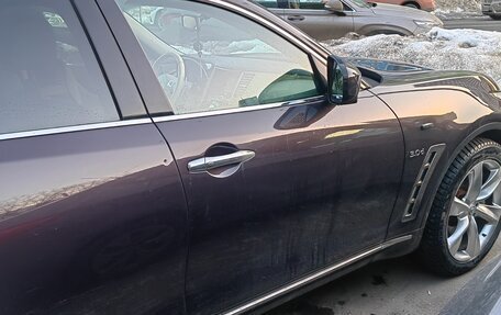 Infiniti QX70, 2015 год, 2 150 000 рублей, 11 фотография