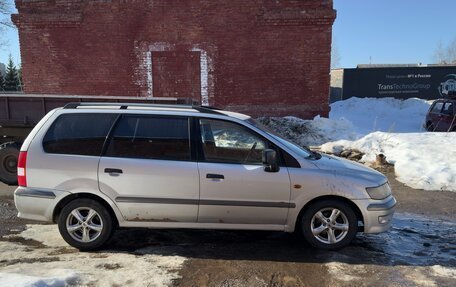 Mitsubishi Space Wagon III, 2001 год, 350 000 рублей, 1 фотография