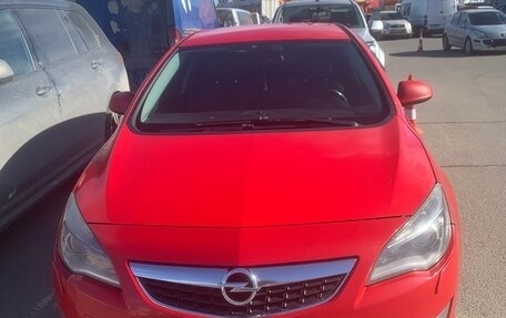 Opel Astra J, 2011 год, 700 000 рублей, 1 фотография