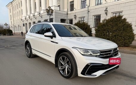 Volkswagen Tiguan II, 2020 год, 3 890 000 рублей, 5 фотография