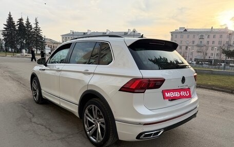 Volkswagen Tiguan II, 2020 год, 3 890 000 рублей, 8 фотография