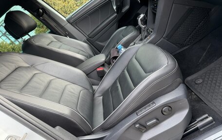 Volkswagen Tiguan II, 2020 год, 3 890 000 рублей, 12 фотография