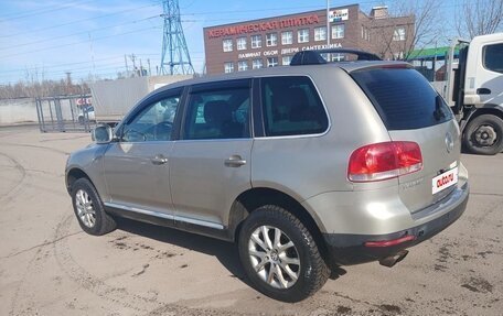 Volkswagen Touareg III, 2005 год, 590 000 рублей, 7 фотография