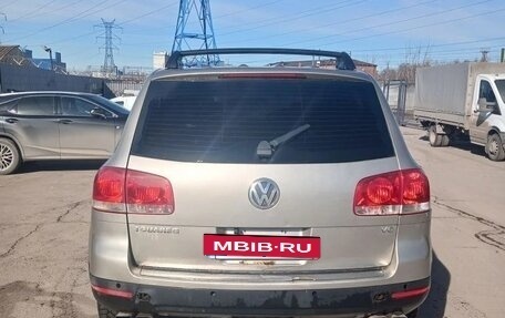 Volkswagen Touareg III, 2005 год, 590 000 рублей, 8 фотография