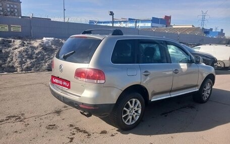 Volkswagen Touareg III, 2005 год, 590 000 рублей, 9 фотография