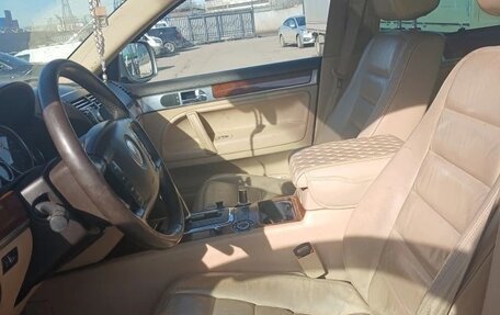 Volkswagen Touareg III, 2005 год, 590 000 рублей, 29 фотография