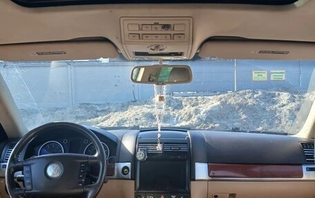 Volkswagen Touareg III, 2005 год, 590 000 рублей, 30 фотография