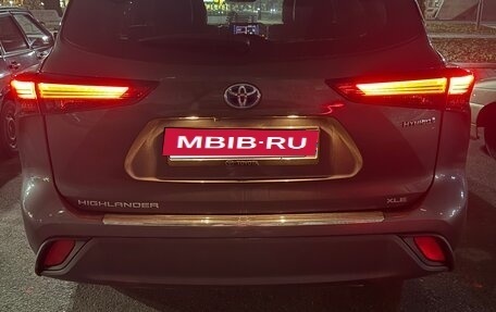 Toyota Highlander, 2021 год, 4 999 000 рублей, 6 фотография