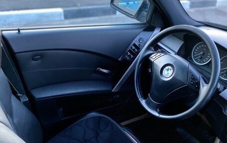 BMW 5 серия, 2005 год, 930 000 рублей, 17 фотография