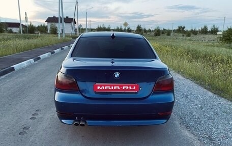 BMW 5 серия, 2005 год, 930 000 рублей, 16 фотография