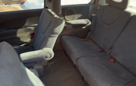 Mitsubishi Space Wagon III, 2001 год, 350 000 рублей, 13 фотография