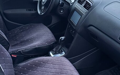 Volkswagen Polo VI (EU Market), 2011 год, 800 000 рублей, 7 фотография