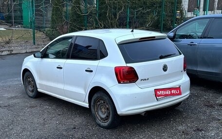 Volkswagen Polo VI (EU Market), 2011 год, 800 000 рублей, 4 фотография