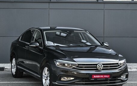 Volkswagen Passat B8 рестайлинг, 2020 год, 2 449 000 рублей, 1 фотография