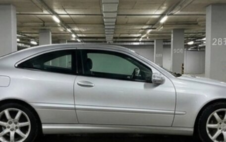 Mercedes-Benz C-Класс, 2004 год, 575 000 рублей, 3 фотография