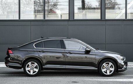 Volkswagen Passat B8 рестайлинг, 2020 год, 2 449 000 рублей, 5 фотография