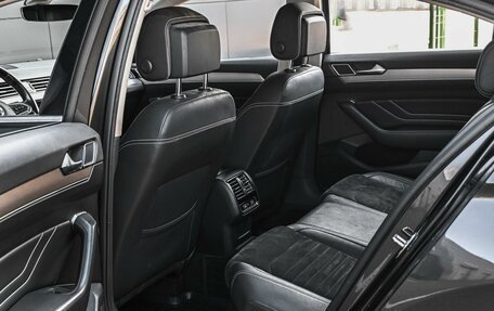 Volkswagen Passat B8 рестайлинг, 2020 год, 2 449 000 рублей, 11 фотография