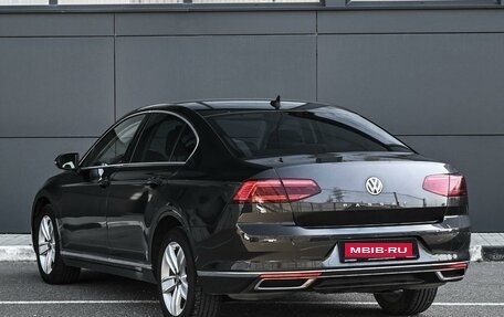 Volkswagen Passat B8 рестайлинг, 2020 год, 2 449 000 рублей, 2 фотография