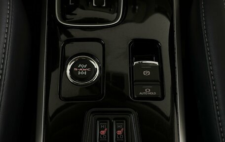 Mitsubishi Outlander III рестайлинг 3, 2021 год, 3 290 000 рублей, 11 фотография