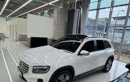 Mercedes-Benz GLB, 2022 год, 3 893 000 рублей, 2 фотография