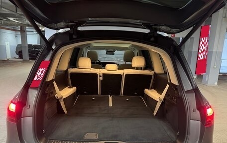 Mercedes-Benz GLS, 2023 год, 16 000 000 рублей, 5 фотография