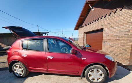 Renault Sandero I, 2010 год, 550 000 рублей, 2 фотография