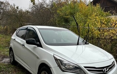 Hyundai Solaris II рестайлинг, 2015 год, 700 000 рублей, 1 фотография