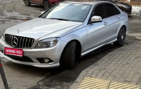 Mercedes-Benz C-Класс, 2007 год, 900 000 рублей, 1 фотография