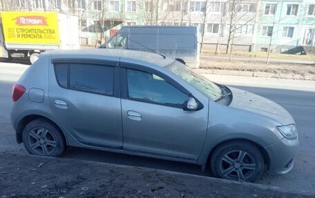 Renault Sandero II рестайлинг, 2016 год, 920 000 рублей, 2 фотография