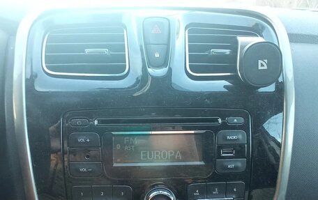 Renault Sandero II рестайлинг, 2016 год, 920 000 рублей, 11 фотография