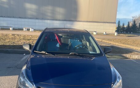 Hyundai Solaris II рестайлинг, 2015 год, 1 000 000 рублей, 3 фотография