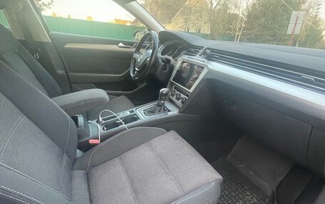 Volkswagen Passat B8 рестайлинг, 2019 год, 1 980 000 рублей, 7 фотография