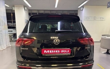 Volkswagen Tiguan II, 2019 год, 2 650 000 рублей, 7 фотография