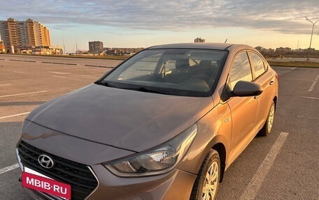 Hyundai Solaris II рестайлинг, 2018 год, 1 050 000 рублей, 2 фотография