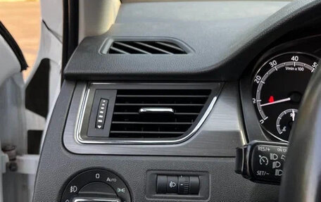 Skoda Rapid I, 2018 год, 1 300 000 рублей, 8 фотография