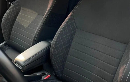 Skoda Rapid I, 2018 год, 1 300 000 рублей, 12 фотография