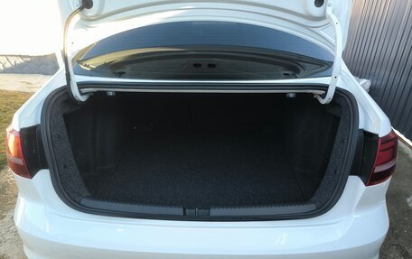 Volkswagen Jetta VI, 2018 год, 1 680 000 рублей, 9 фотография