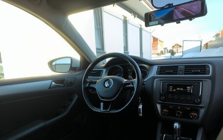 Volkswagen Jetta VI, 2018 год, 1 680 000 рублей, 17 фотография