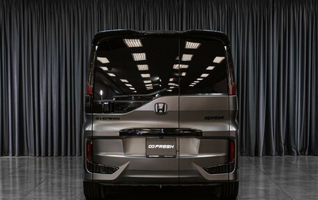 Honda Stepwgn IV, 2016 год, 2 355 000 рублей, 4 фотография