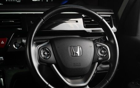 Honda Stepwgn IV, 2016 год, 2 355 000 рублей, 28 фотография